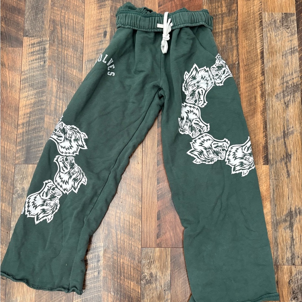 Dark sport Green Wolf Print Sweatpants
